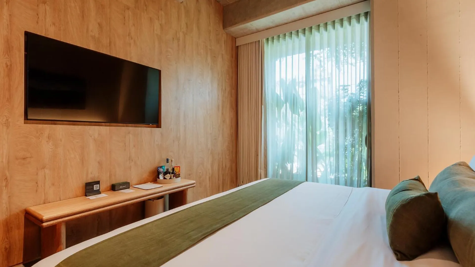 ****  Hotel El Zarzo Medellin Colombia
